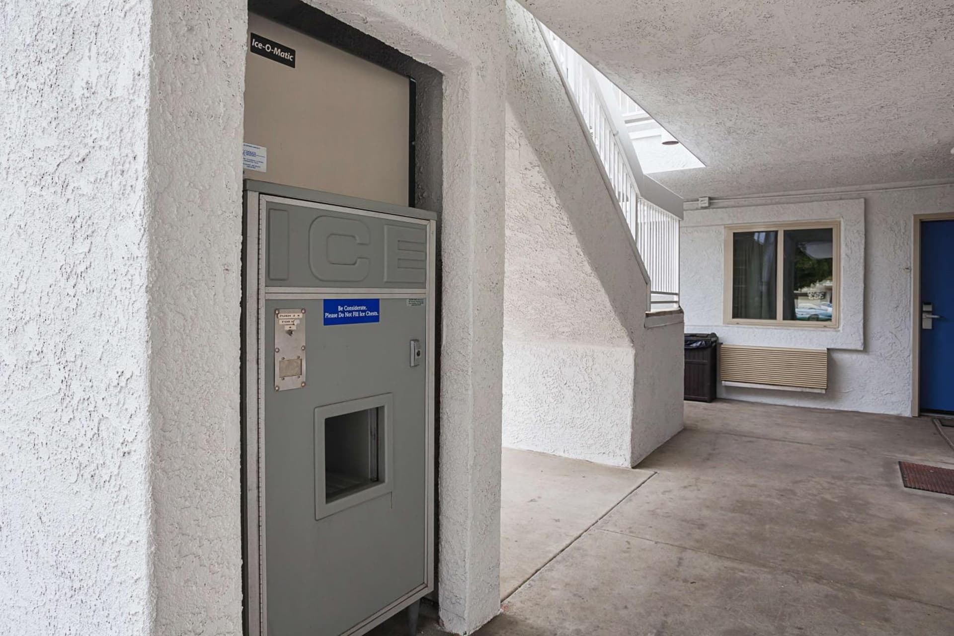 Motel 6-Ventura, CA - Downtown gallery photo in Ventura, CA — image 17