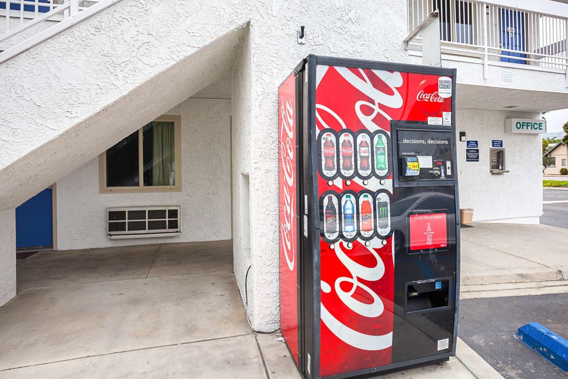 Motel 6-Ventura, CA - Downtown gallery photo in Ventura, CA — image 4