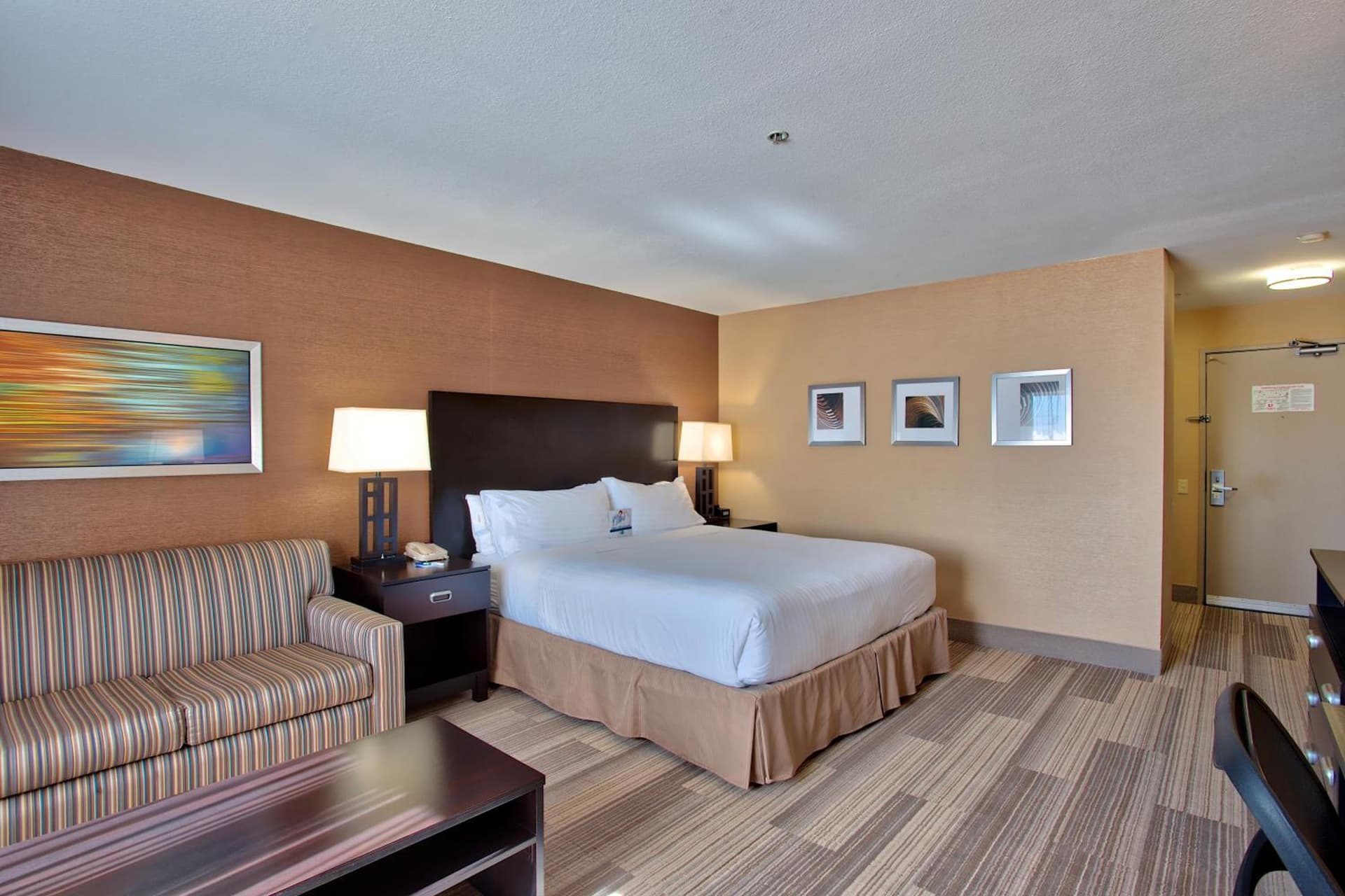 Hampton Inn by Hilton Costa Mesa Newport Beach gallery photo in Costa Mesa, CA — image 37