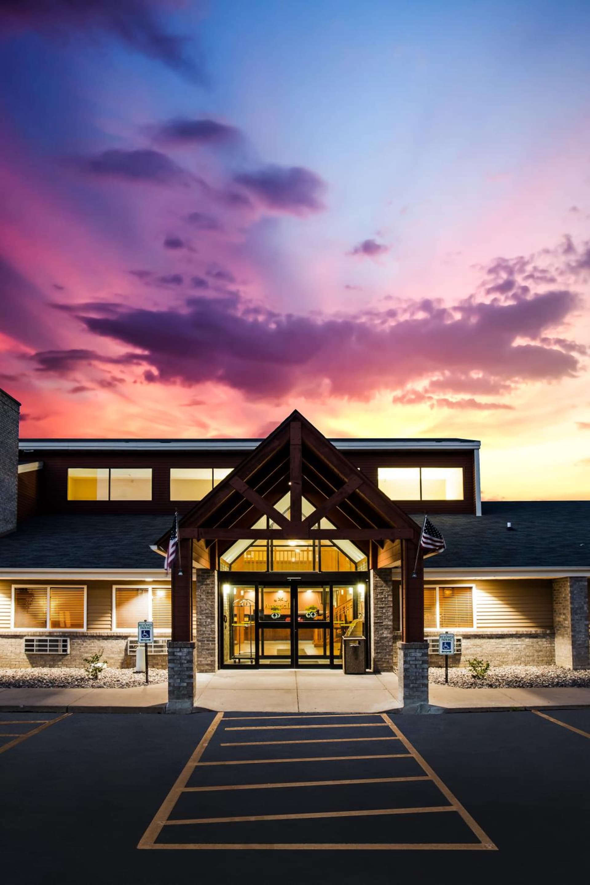 AmericInn by Wyndham Menomonie interior in Menomonie, WI — gallery photo 2