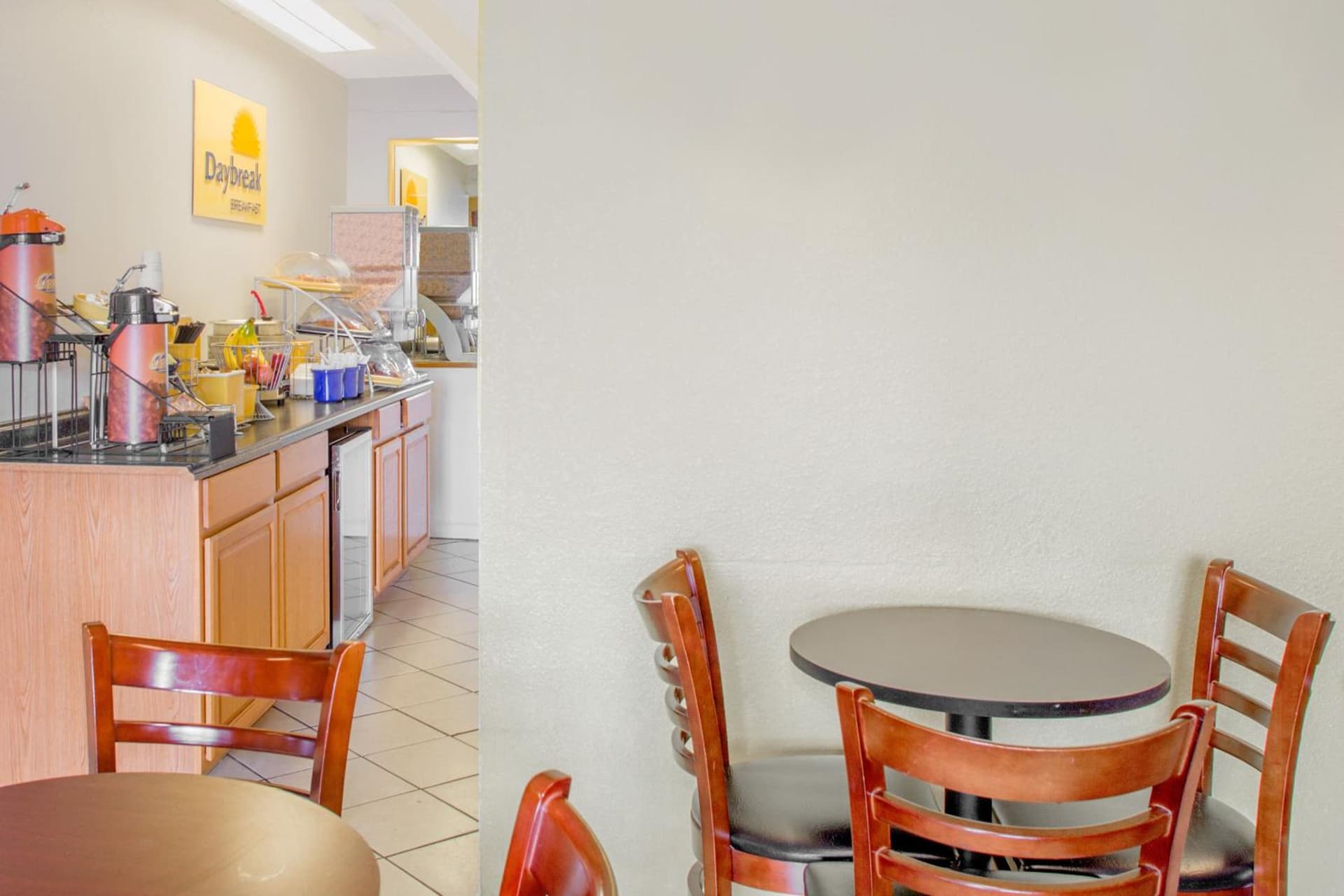 Days Inn by Wyndham Tallahassee University Center gallery photo in Tallahassee, FL — image 6