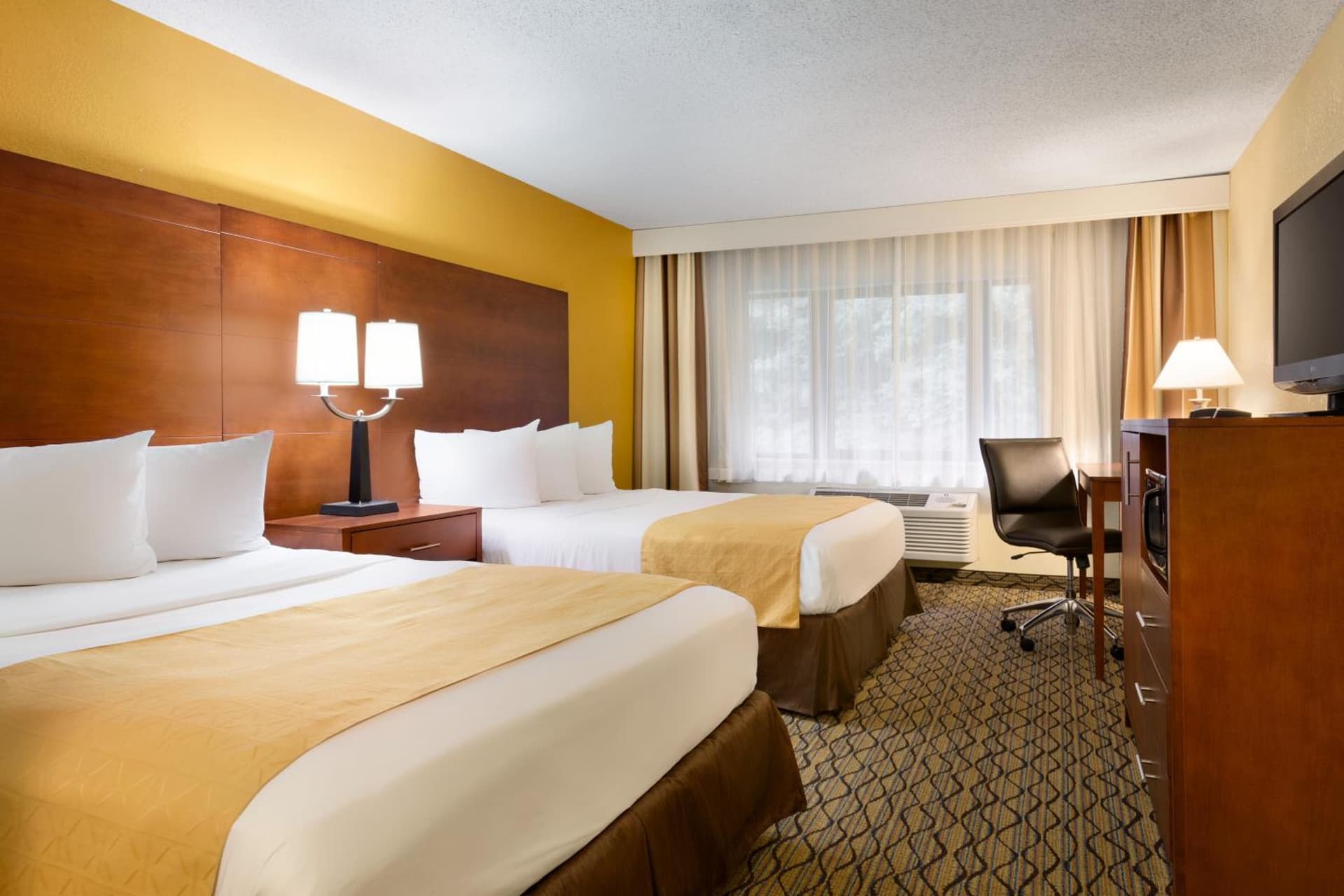 Country Inn & Suites by Radisson, Mishawaka, IN gallery photo in South Bend, IN — image 29