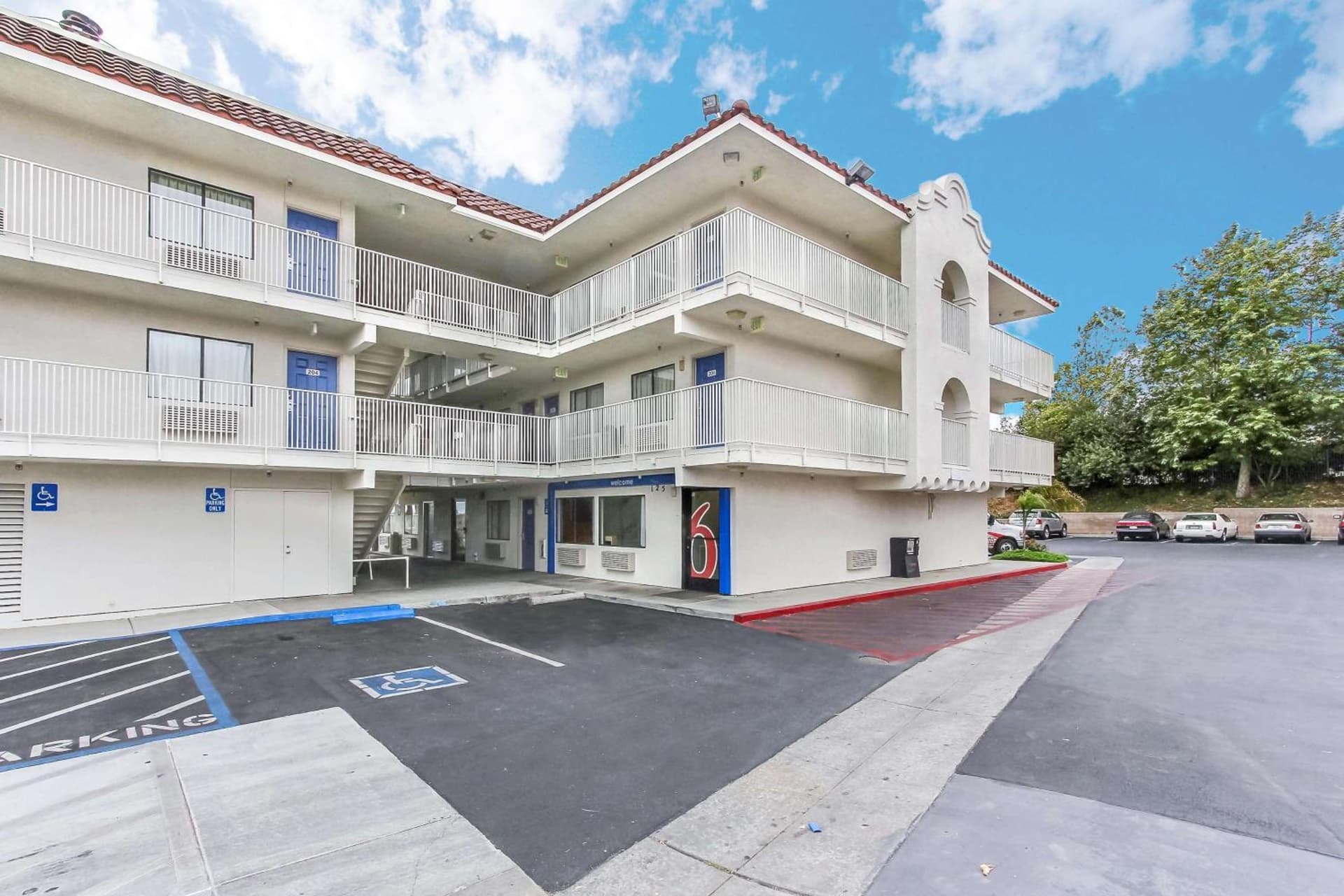 Hotel B5 -Watsonville — hotel in Watsonville, California