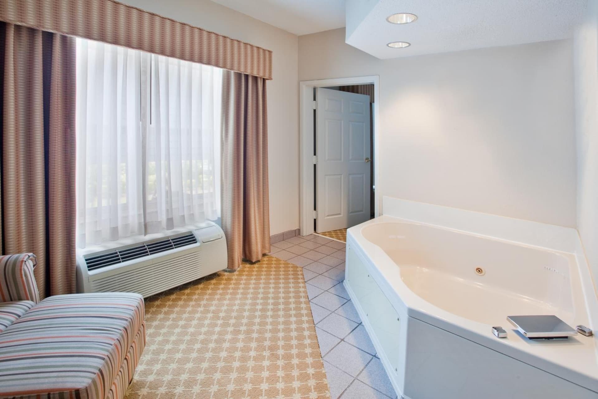 Country Inn & Suites by Radisson, Columbus, GA gallery photo in Columbus, GA — image 58