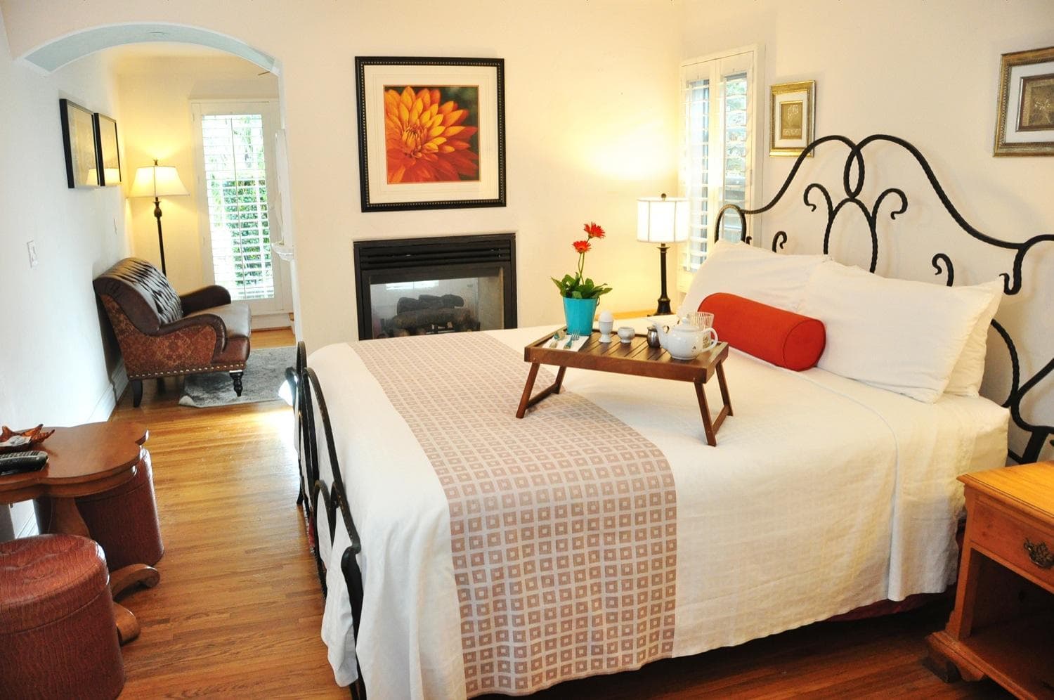 The Eagle Inn gallery photo in Santa Barbara, CA — image 64
