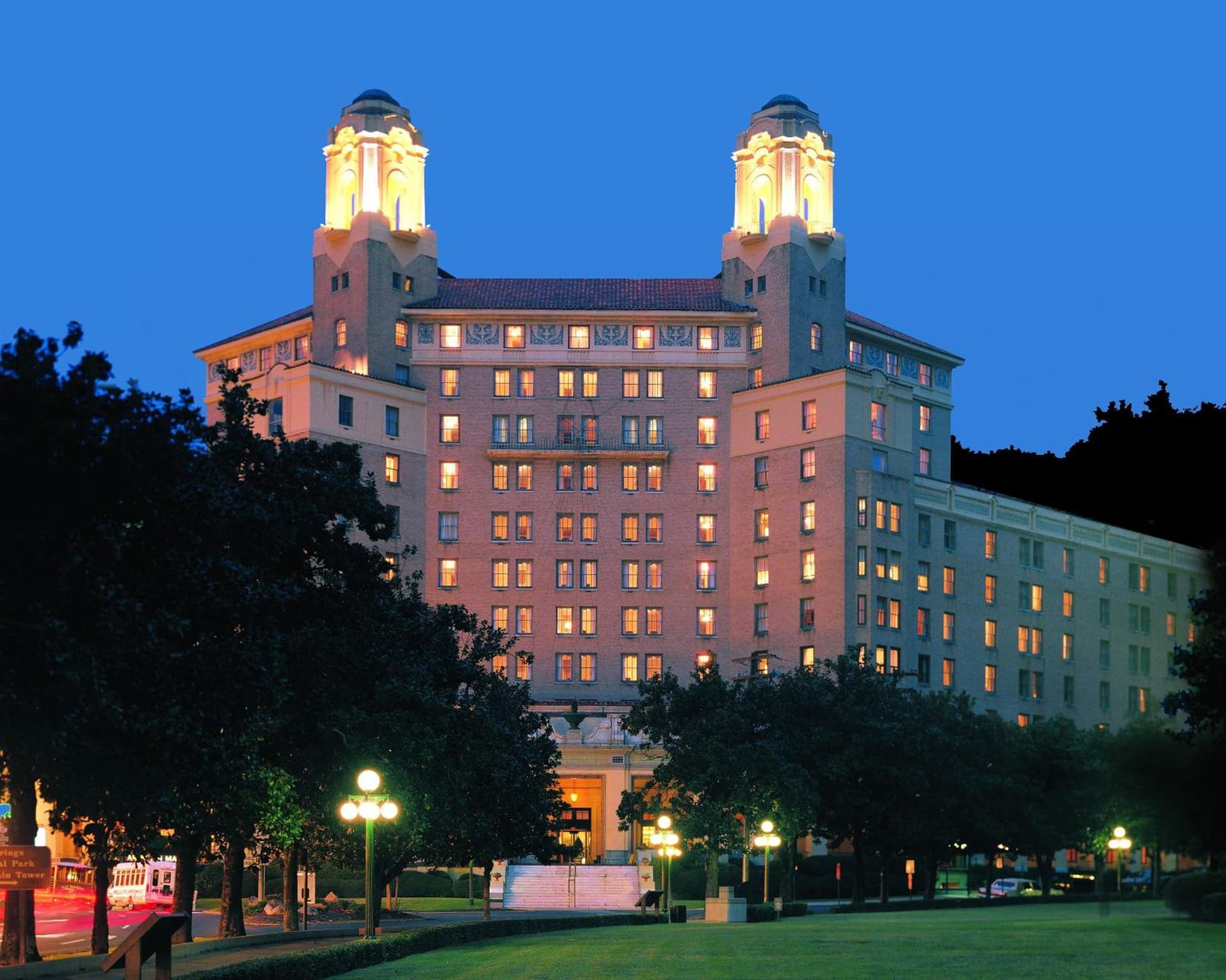 Arlington Resort Hotel & Spa interior in Hot Springs, AR — gallery photo 2