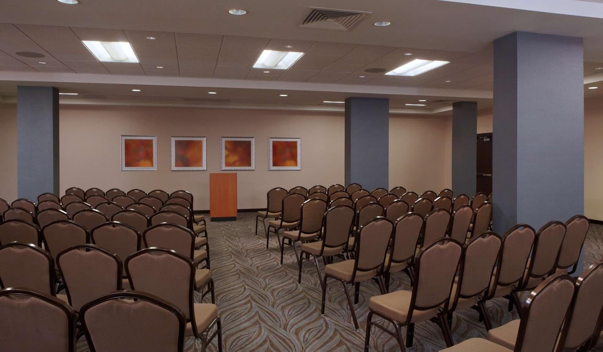 Hyatt Place Waikiki Beach gallery photo in Honolulu, HI — image 110