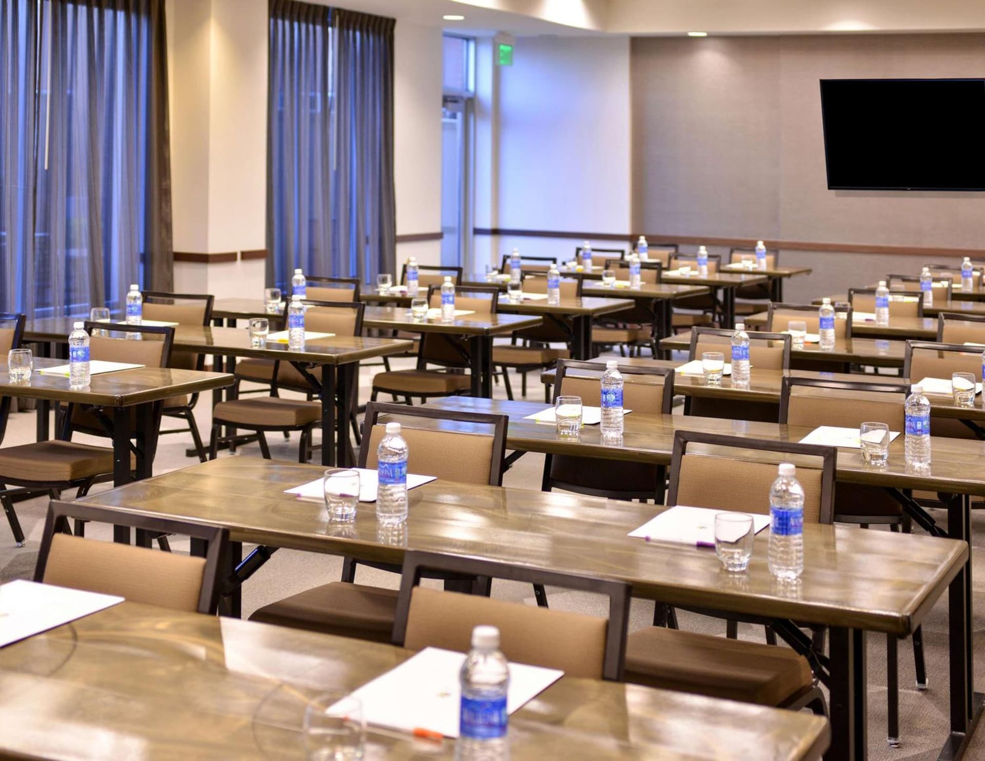 Hyatt Place Garden City gallery photo in Garden City, NY — image 16