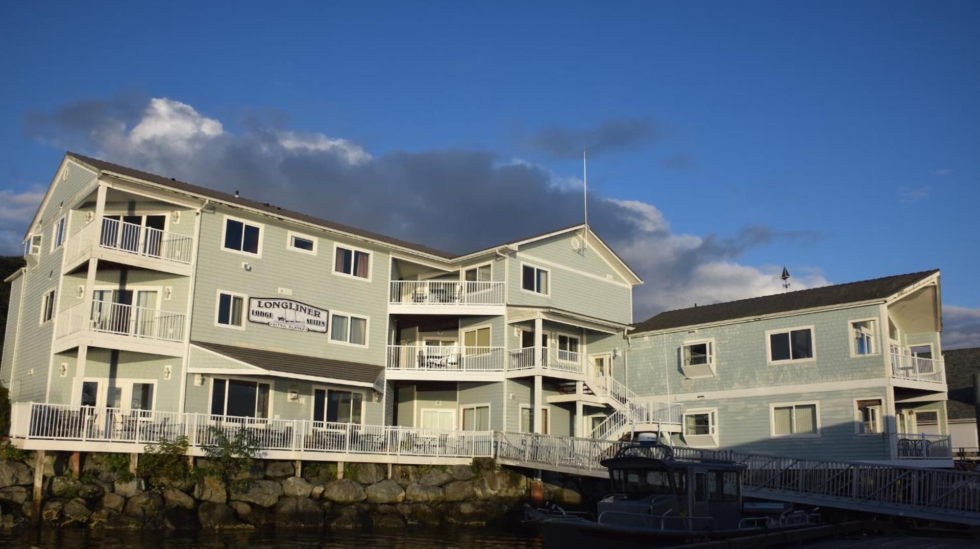 Longliner Lodge and Suites — hotel in Sitka, Alaska