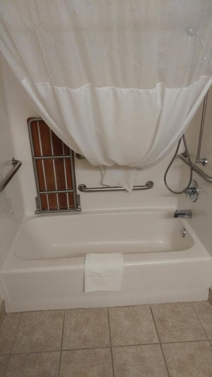 Country Inn & Suites by Radisson, Waterloo, IA gallery photo in Waterloo, IA — image 57