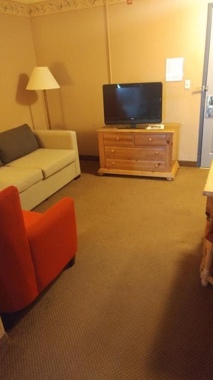 Country Inn & Suites by Radisson, Waterloo, IA gallery photo in Waterloo, IA — image 58