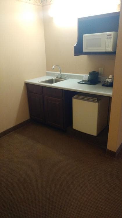 Country Inn & Suites by Radisson, Waterloo, IA gallery photo in Waterloo, IA — image 39