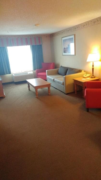 Country Inn & Suites by Radisson, Waterloo, IA gallery photo in Waterloo, IA — image 47