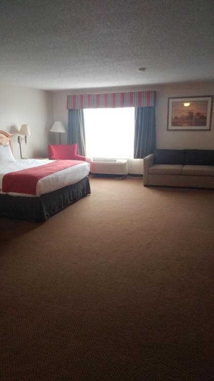 Country Inn & Suites by Radisson, Waterloo, IA gallery photo in Waterloo, IA — image 4