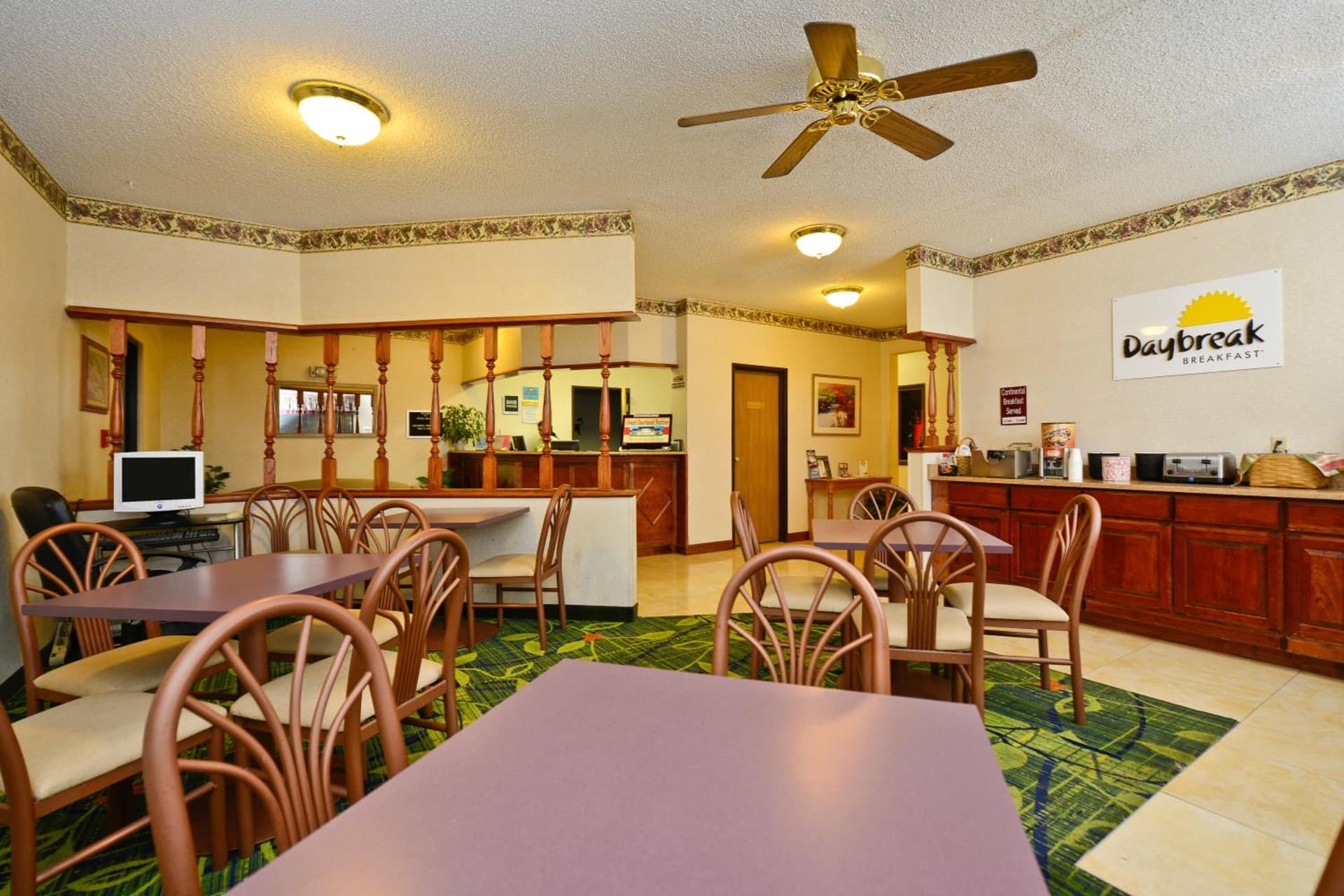 Days Inn by Wyndham Topeka gallery photo in Topeka, KS — image 8