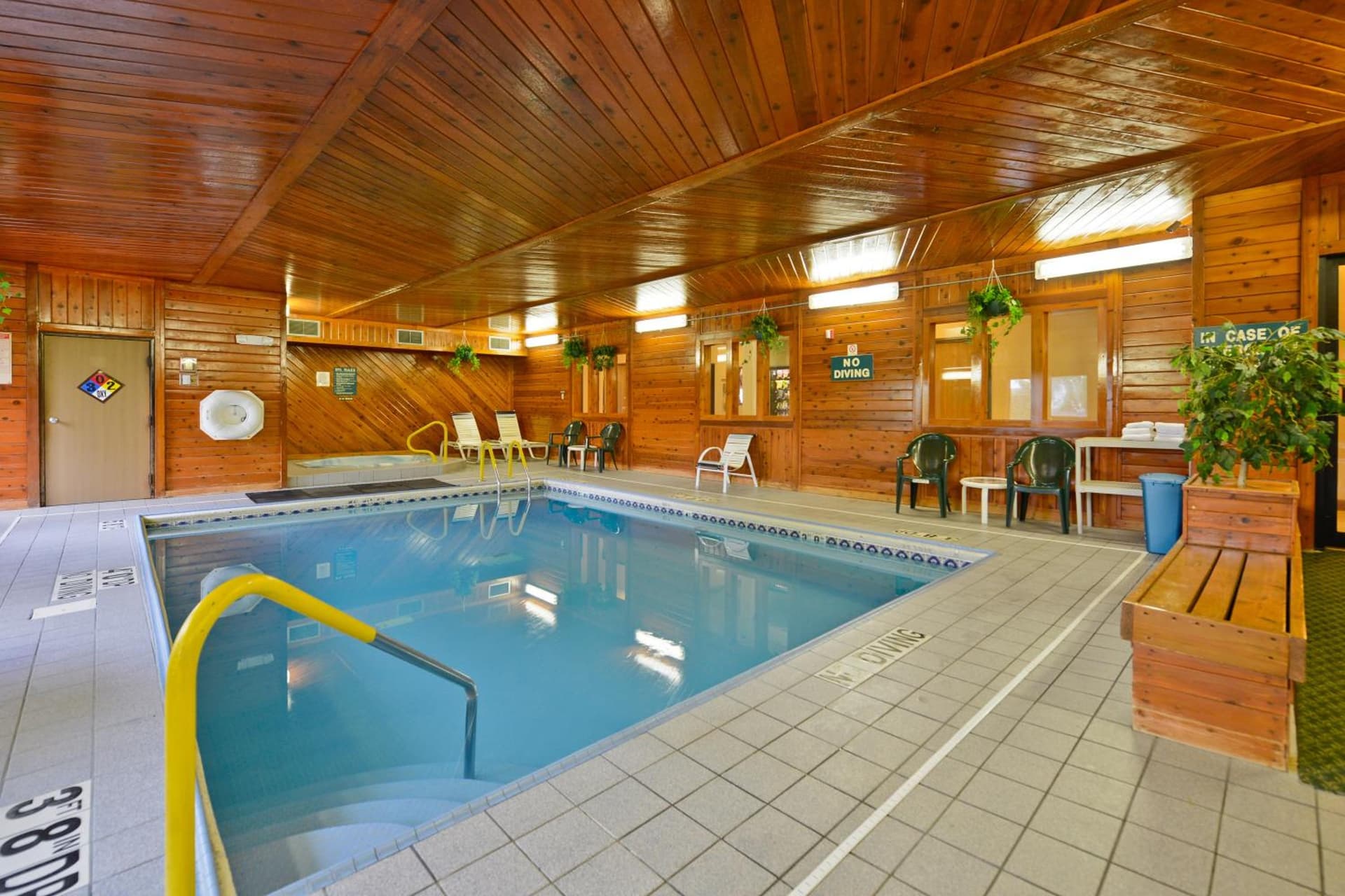 Days Inn by Wyndham Topeka gallery photo in Topeka, KS — image 21