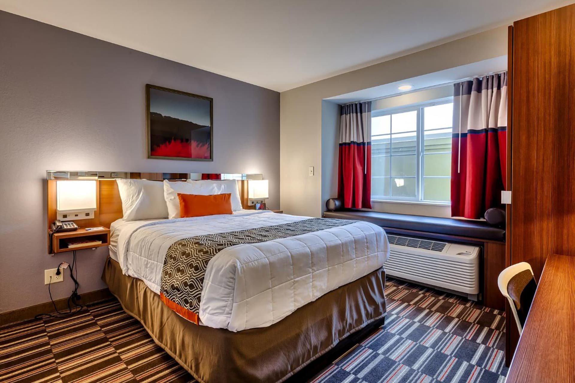 Microtel Inn & Suites by Wyndham Niagara Falls gallery photo in Niagara Falls, NY — image 15