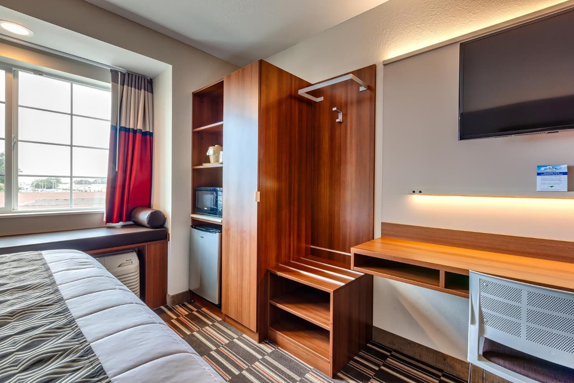 Microtel Inn & Suites by Wyndham Niagara Falls gallery photo in Niagara Falls, NY — image 34