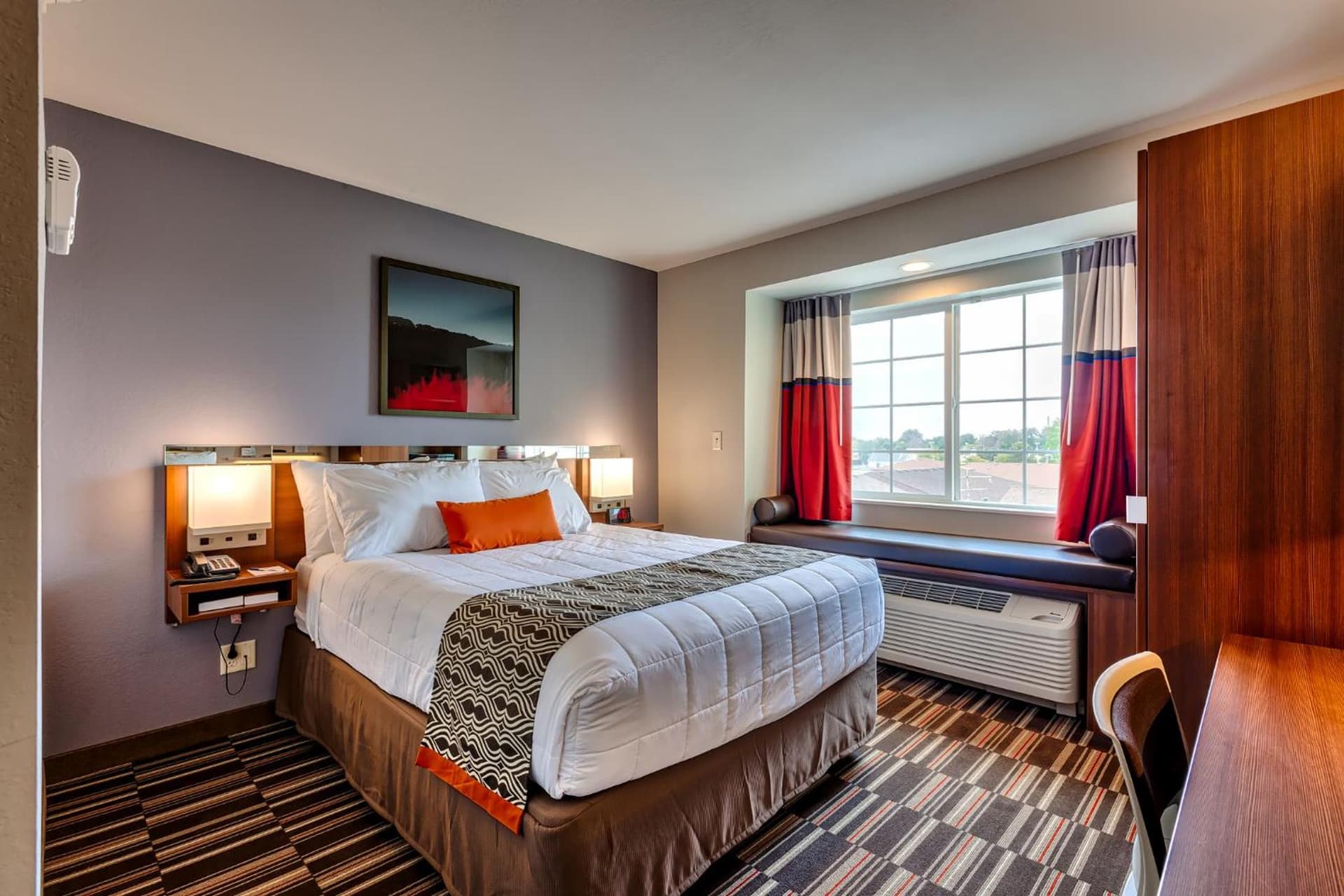 Microtel Inn & Suites by Wyndham Niagara Falls gallery photo in Niagara Falls, NY — image 47