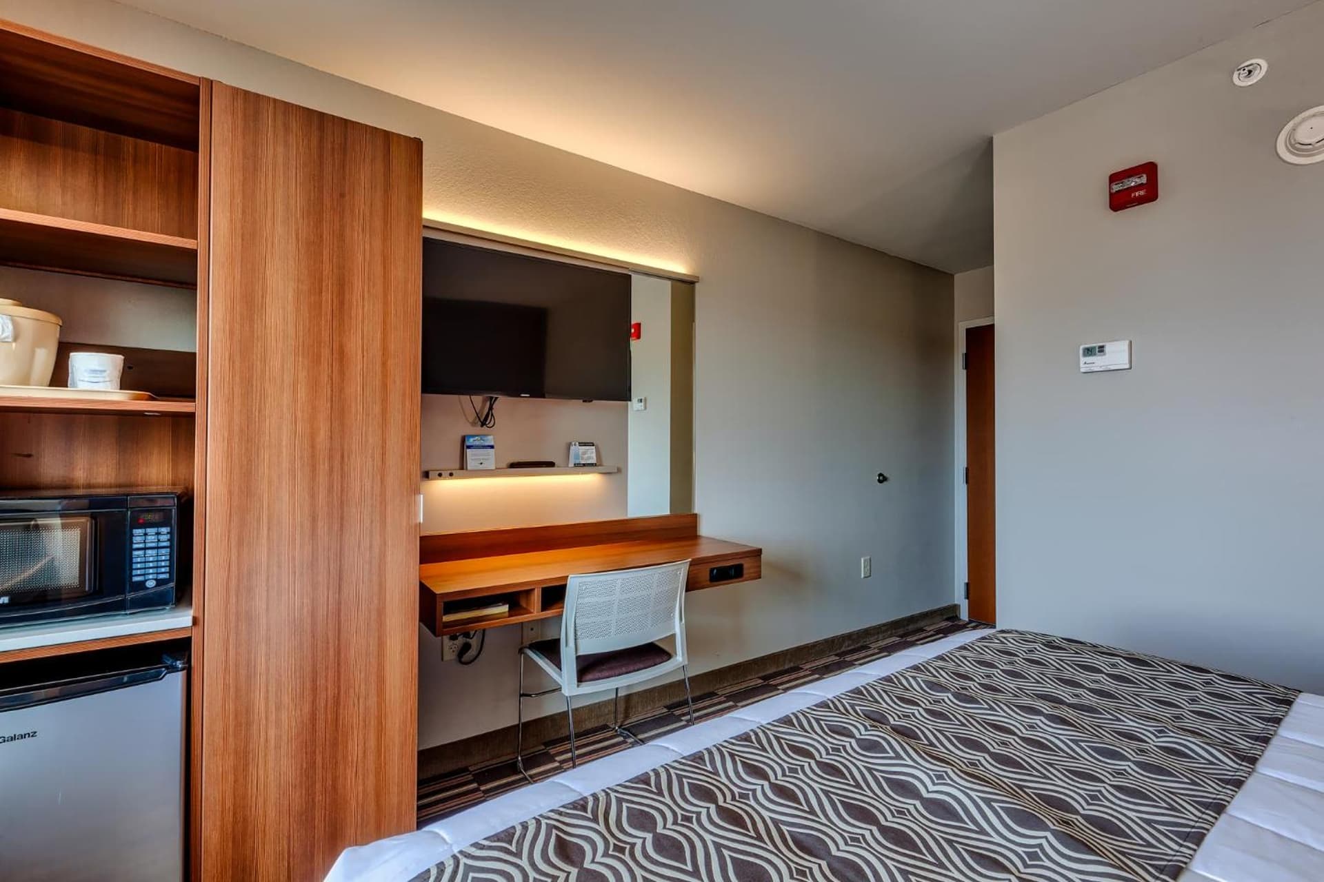Microtel Inn & Suites by Wyndham Niagara Falls gallery photo in Niagara Falls, NY — image 13