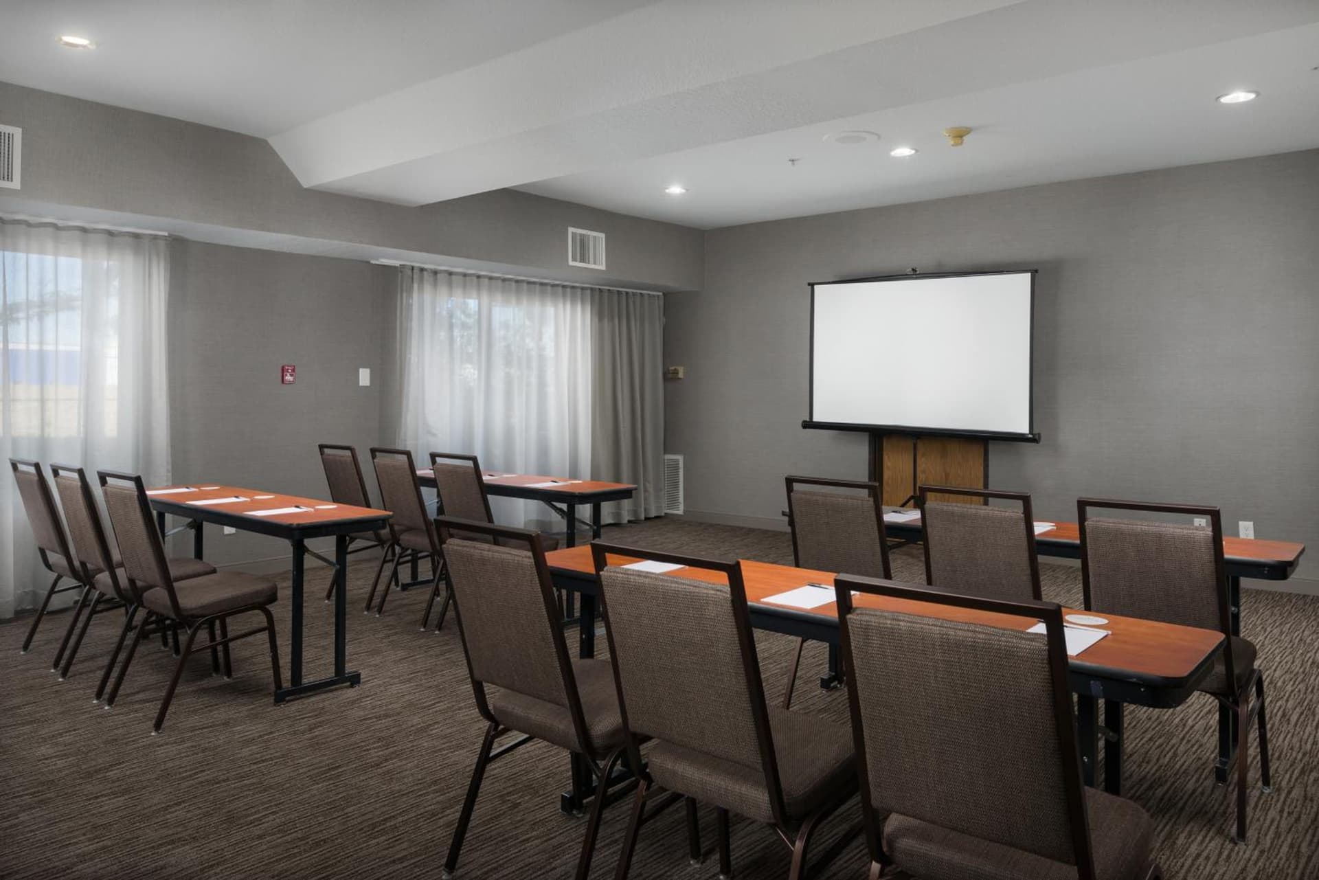 Country Inn & Suites by Radisson, Portland International Airport, OR gallery photo in Portland, OR — image 30
