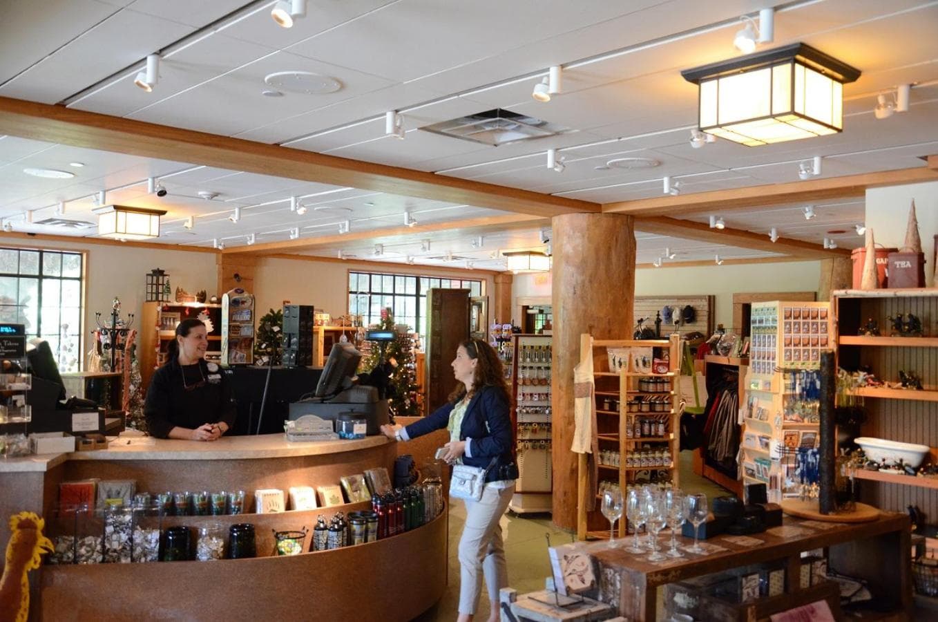 Overlook Lodge and Stone Cottages at Bear Mountain gallery photo in Highland Falls, NY — image 15