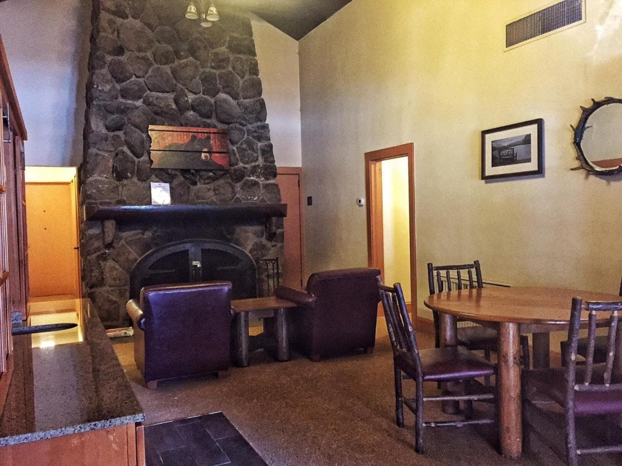 Overlook Lodge and Stone Cottages at Bear Mountain gallery photo in Highland Falls, NY — image 17