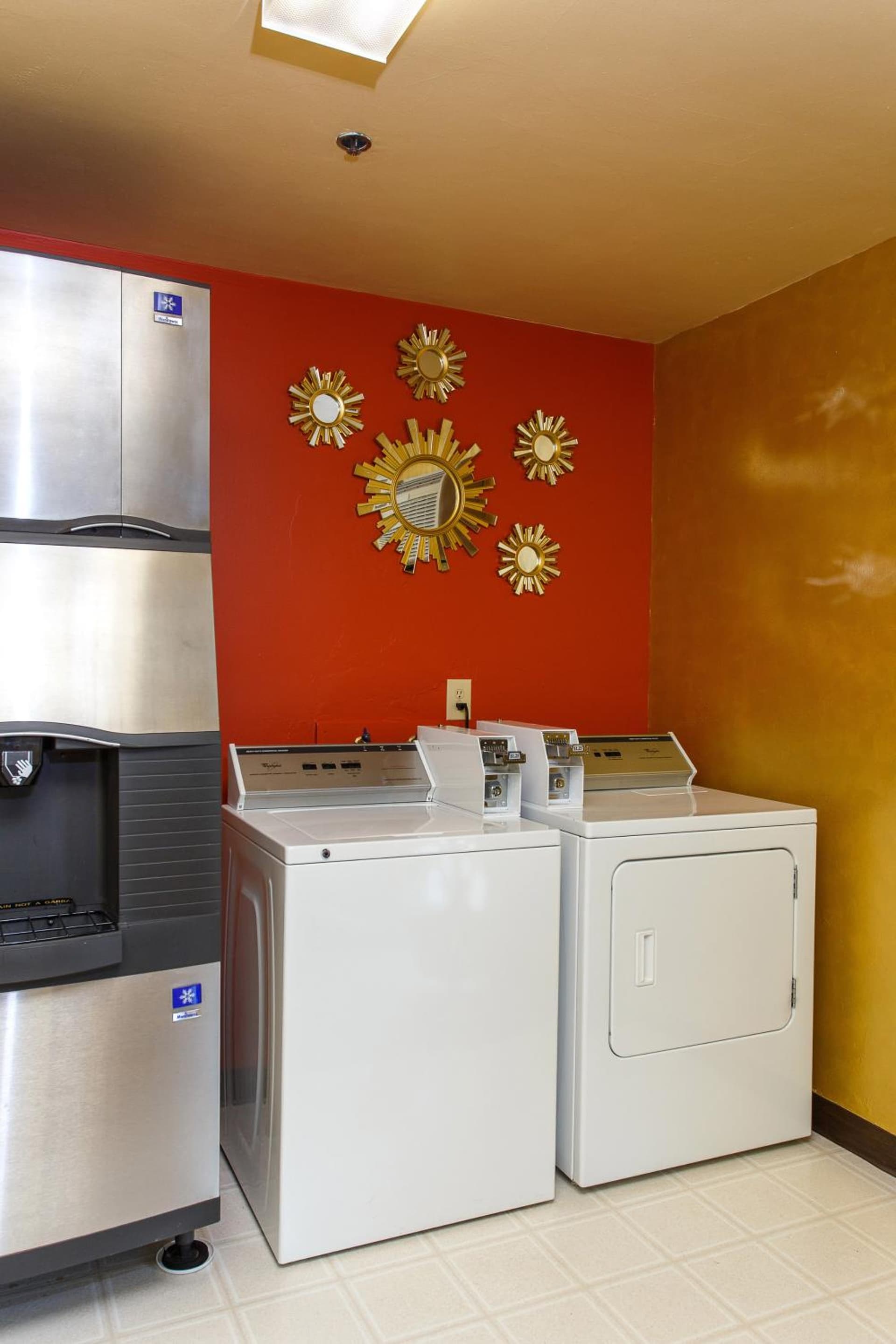 Hotel J Green Bay gallery photo in Green Bay, WI — image 8