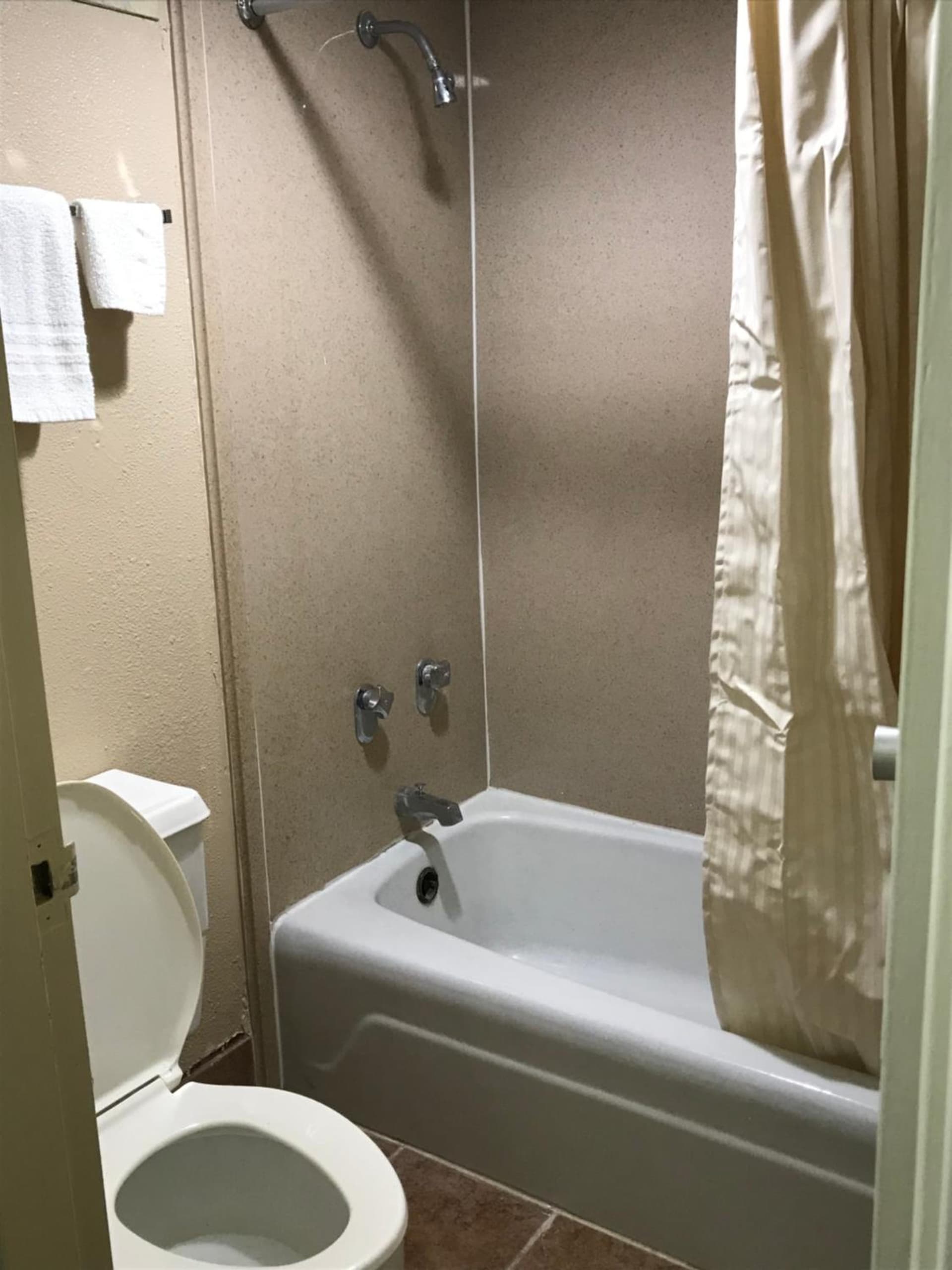 Express Inn gallery photo in Lafayette, LA — image 11