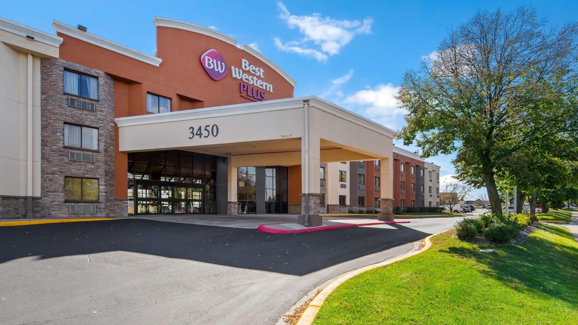 Comfort Inn Eagan Minneapolis - St Paul South featured exterior or lobby in Eagan, MN — similar hotel