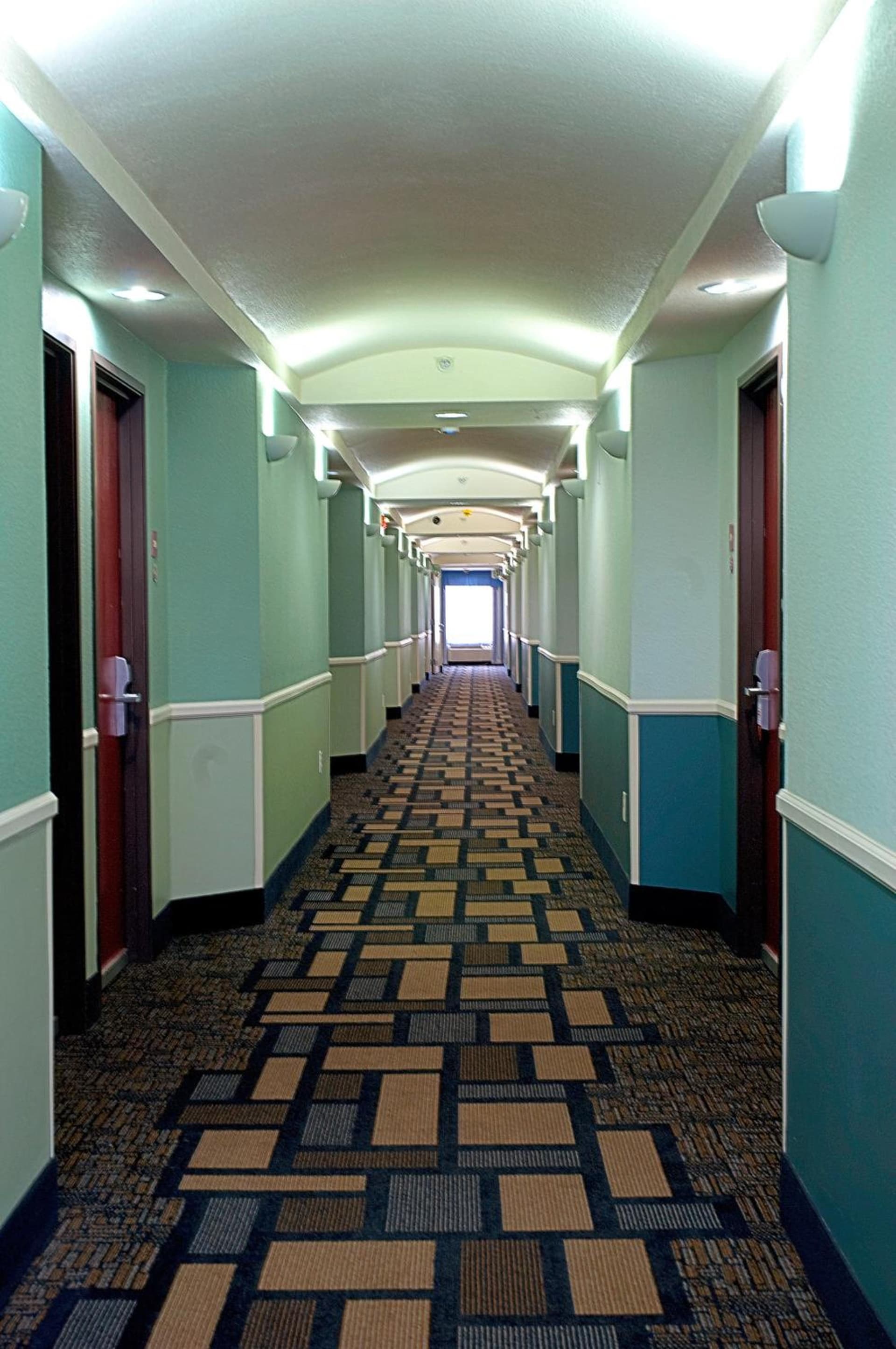Super 8 by Wyndham Irving/DFW Apt/North gallery photo in Irving, TX — image 33