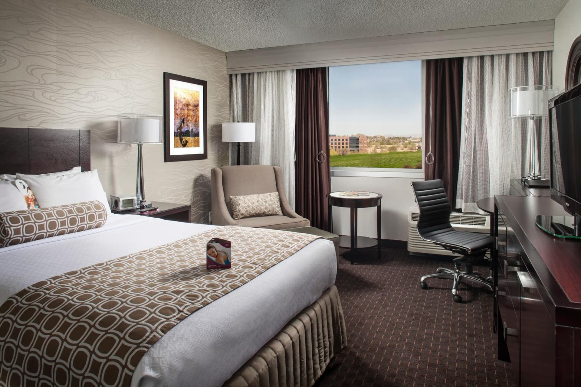 Crowne Plaza Phoenix Airport - PHX by IHG property views in Phoenix, AZ — gallery photo 3