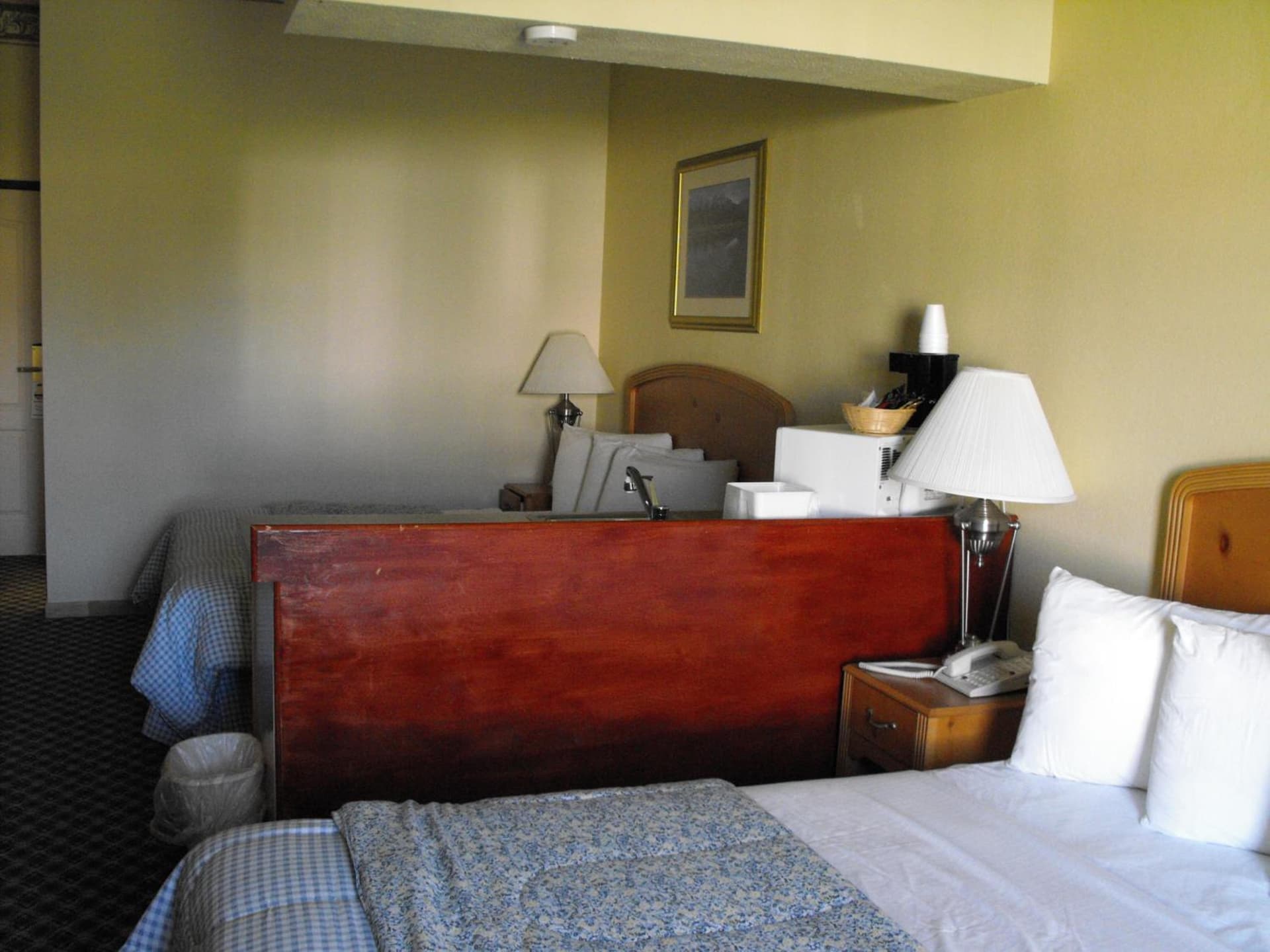 Americas Best Value Inn Three Rivers gallery photo in Three Rivers, MI — image 28