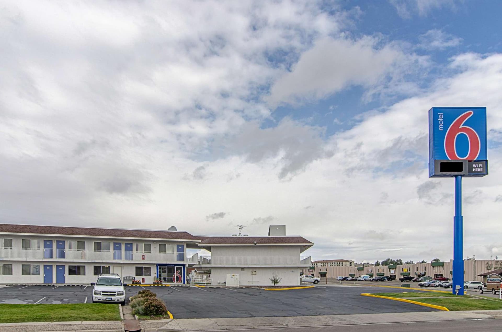Days Inn by Wyndham Rock Springs I-80 Green River interior in Rock Springs, WY — gallery photo 2