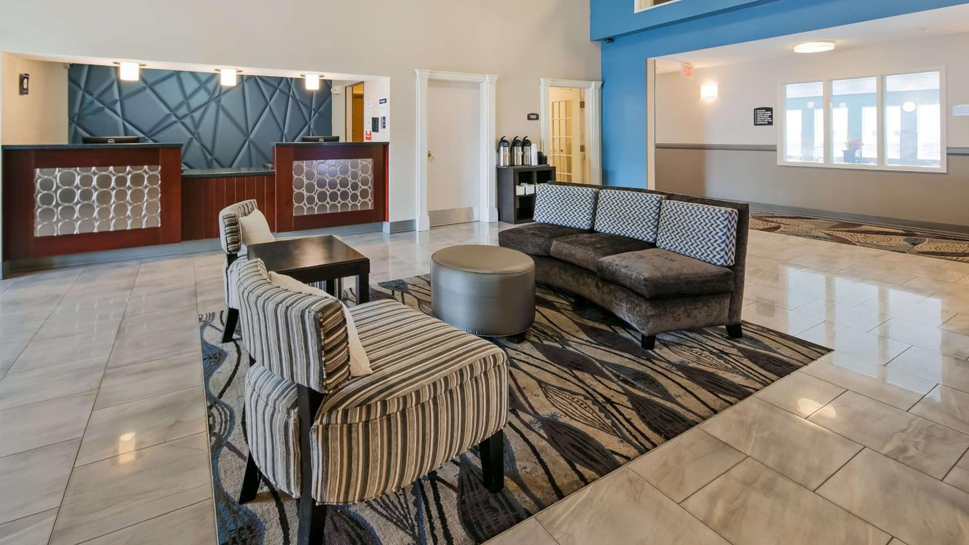 Best Western Plus Aberdeen property views in Aberdeen, WA — gallery photo 3