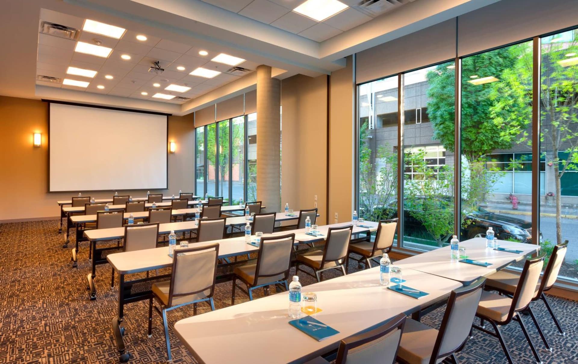 Hyatt House Portland / Downtown interior in Portland, OR — gallery photo 2