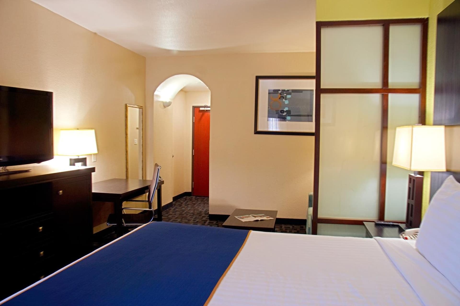 Super 8 by Wyndham Irving/DFW Apt/North gallery photo in Irving, TX — image 43