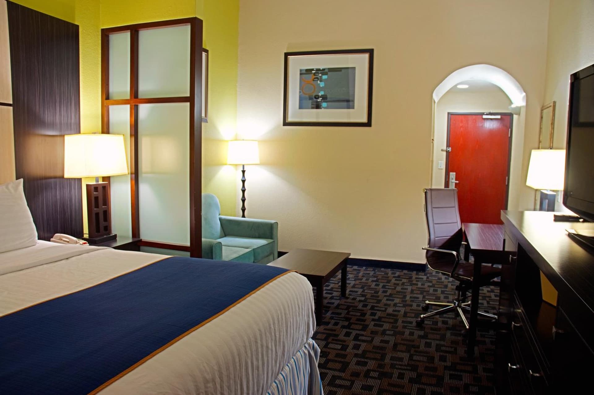 Super 8 by Wyndham Irving/DFW Apt/North gallery photo in Irving, TX — image 12