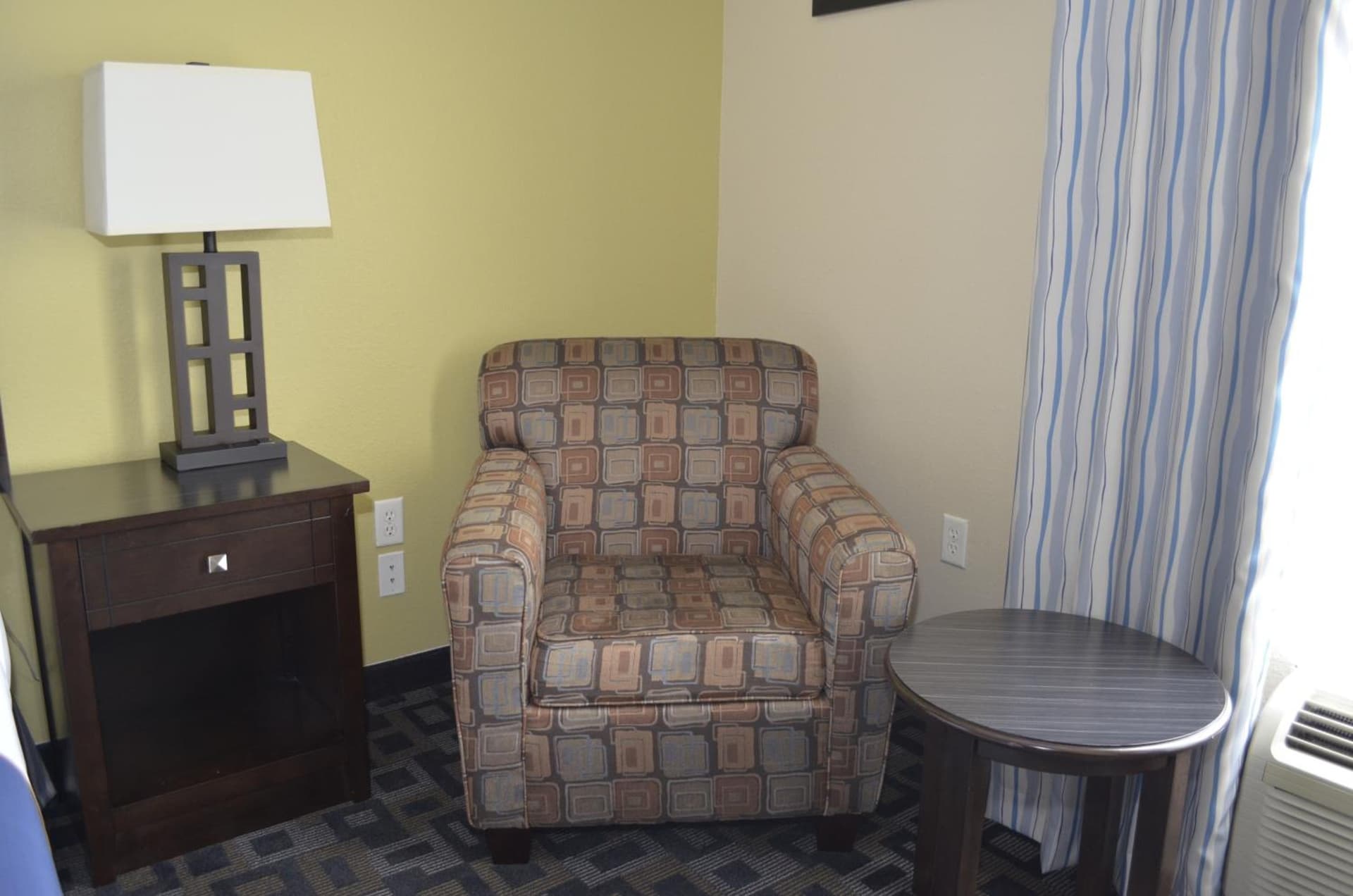 Super 8 by Wyndham Irving/DFW Apt/North gallery photo in Irving, TX — image 31