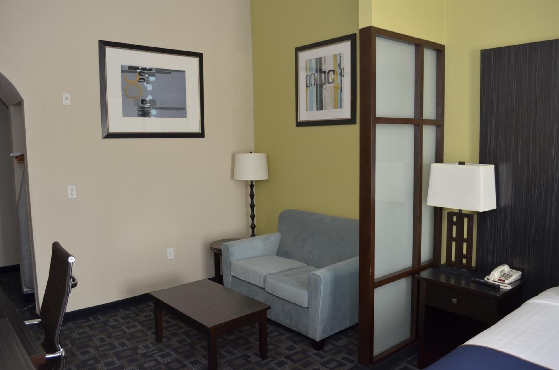 Super 8 by Wyndham Irving/DFW Apt/North property views in Irving, TX — gallery photo 3