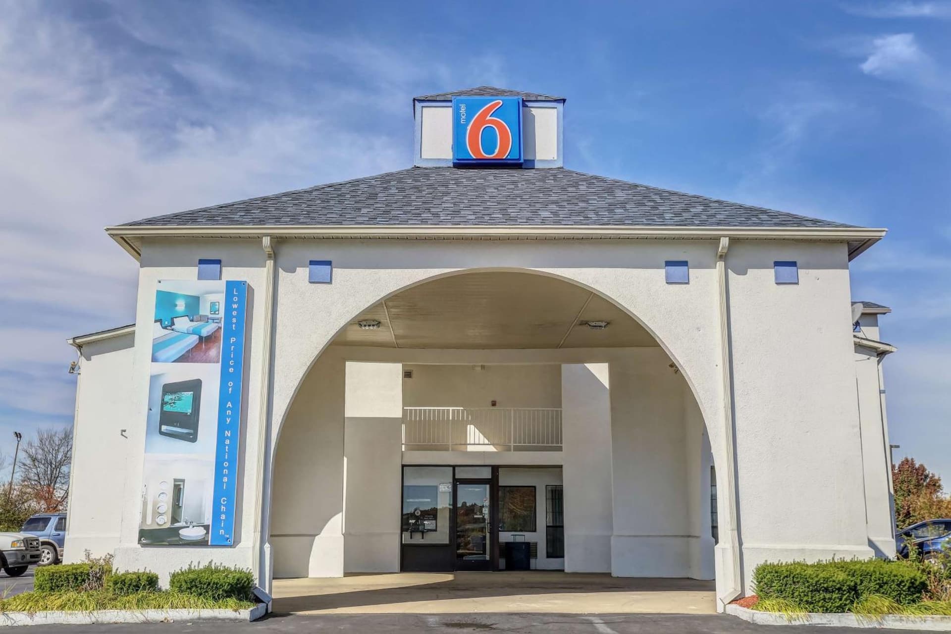 Motel 6-Dickson, TN interior in Dickson, TN — gallery photo 2
