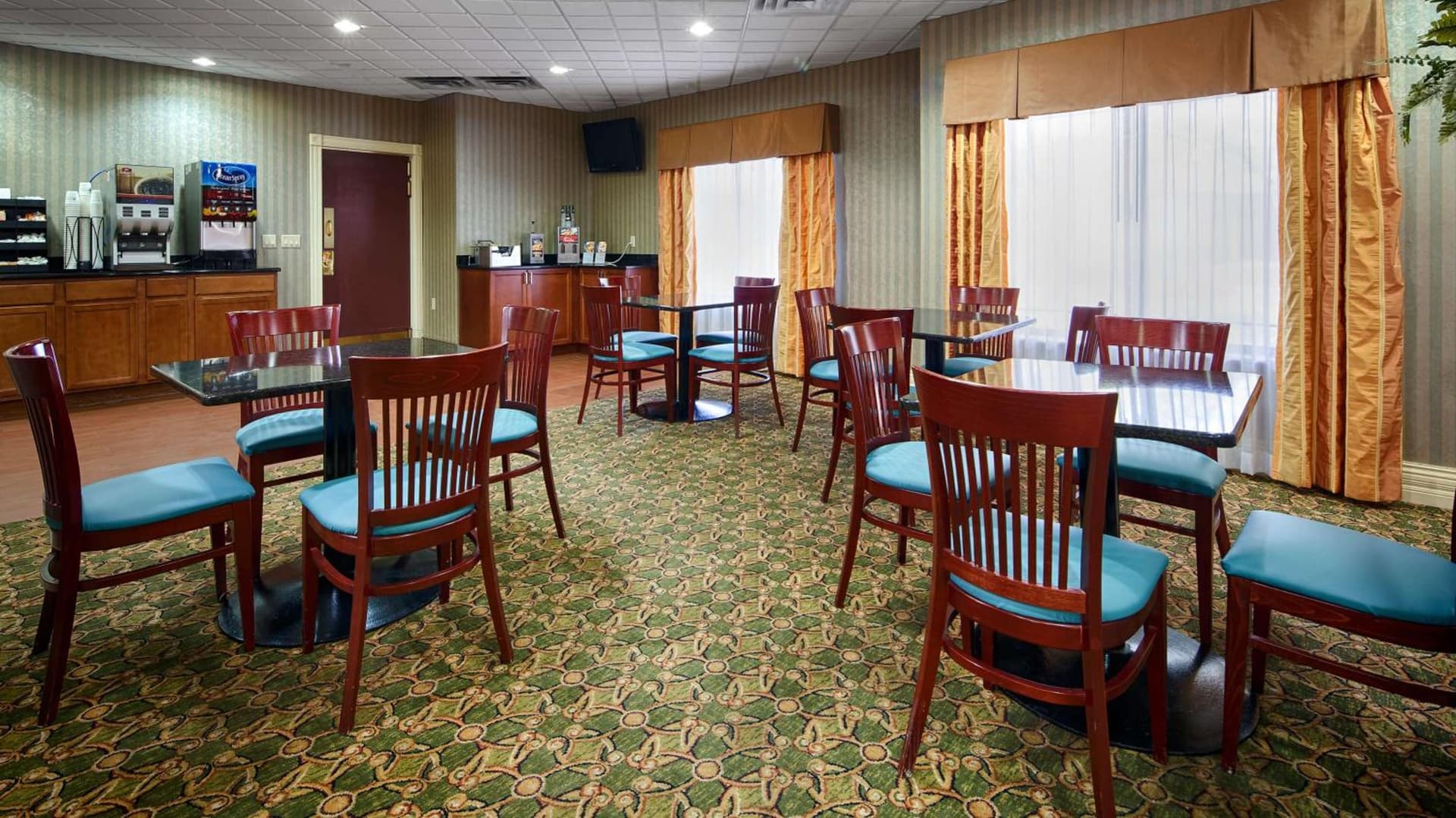 Best Western Plus Kalamazoo Suites gallery photo in Kalamazoo, MI — image 5