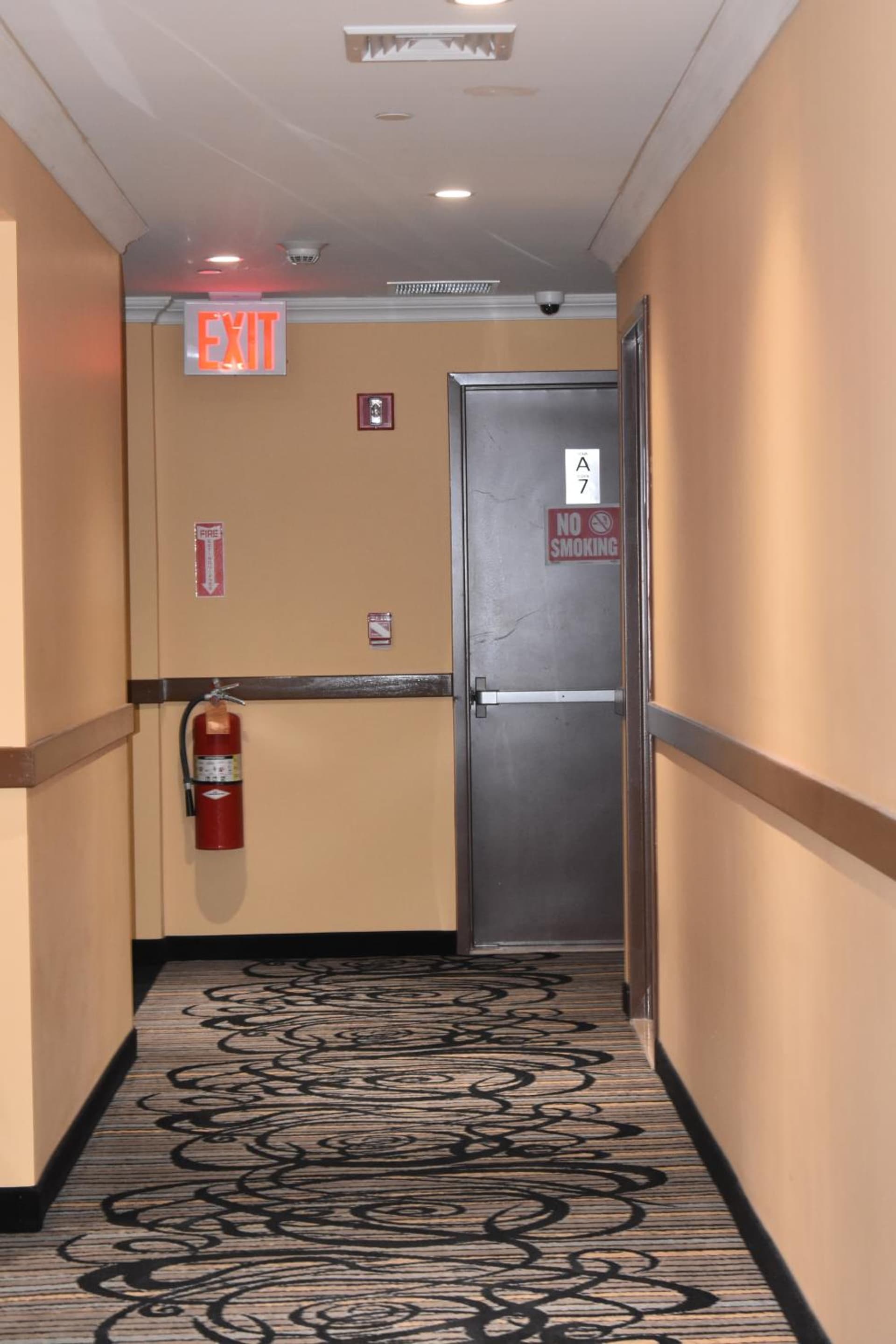The Queens Hotel gallery photo in Queens, NY — image 27