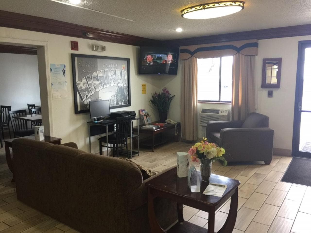 Super 8 by Wyndham Canton/Livonia Area gallery photo in Canton — image 19