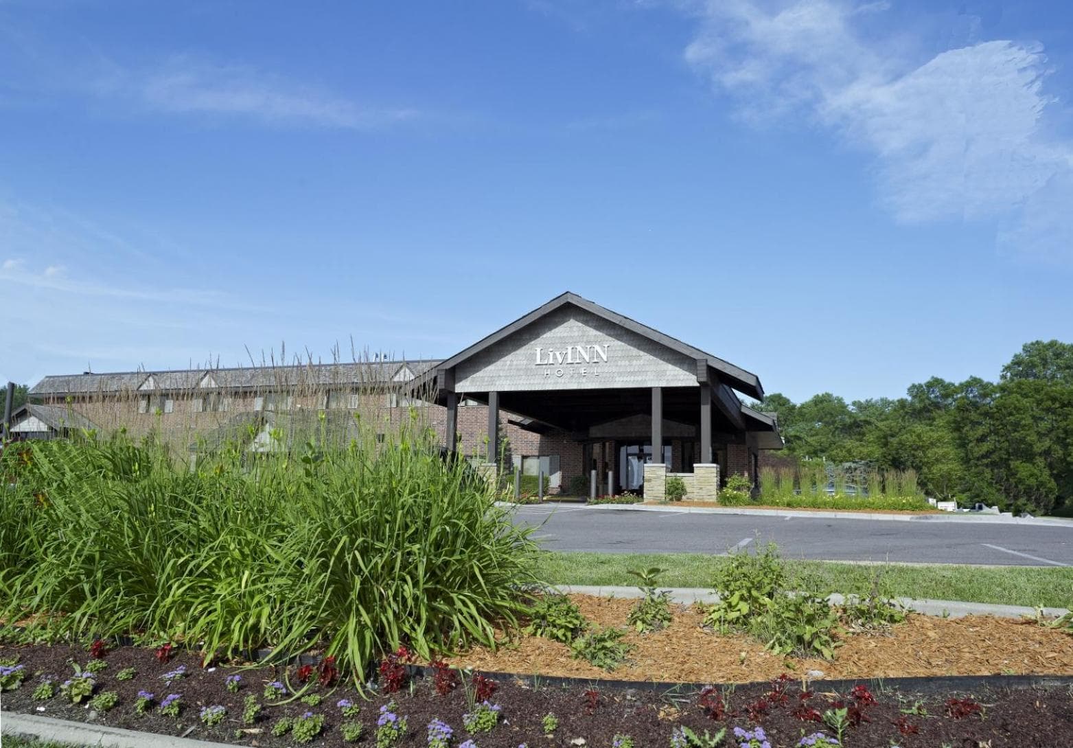 LivINN Hotel Minneapolis North / Fridley featured exterior or lobby in Fridley, MN — similar hotel
