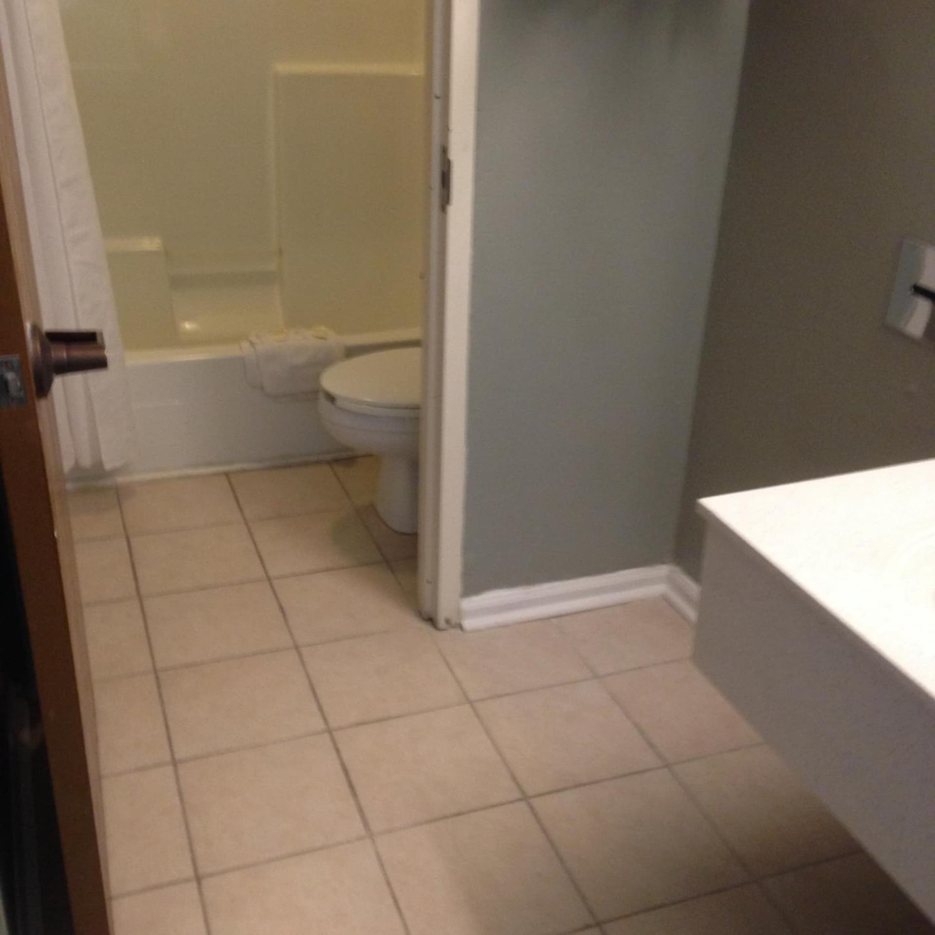 Americas Best Value Inn Athens gallery photo in Athens, GA — image 9