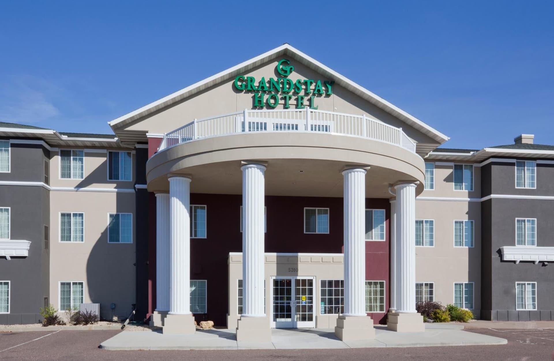 GrandStay Residential Suites Hotel - Eau Claire gallery photo in Eau Claire, WI — image 39