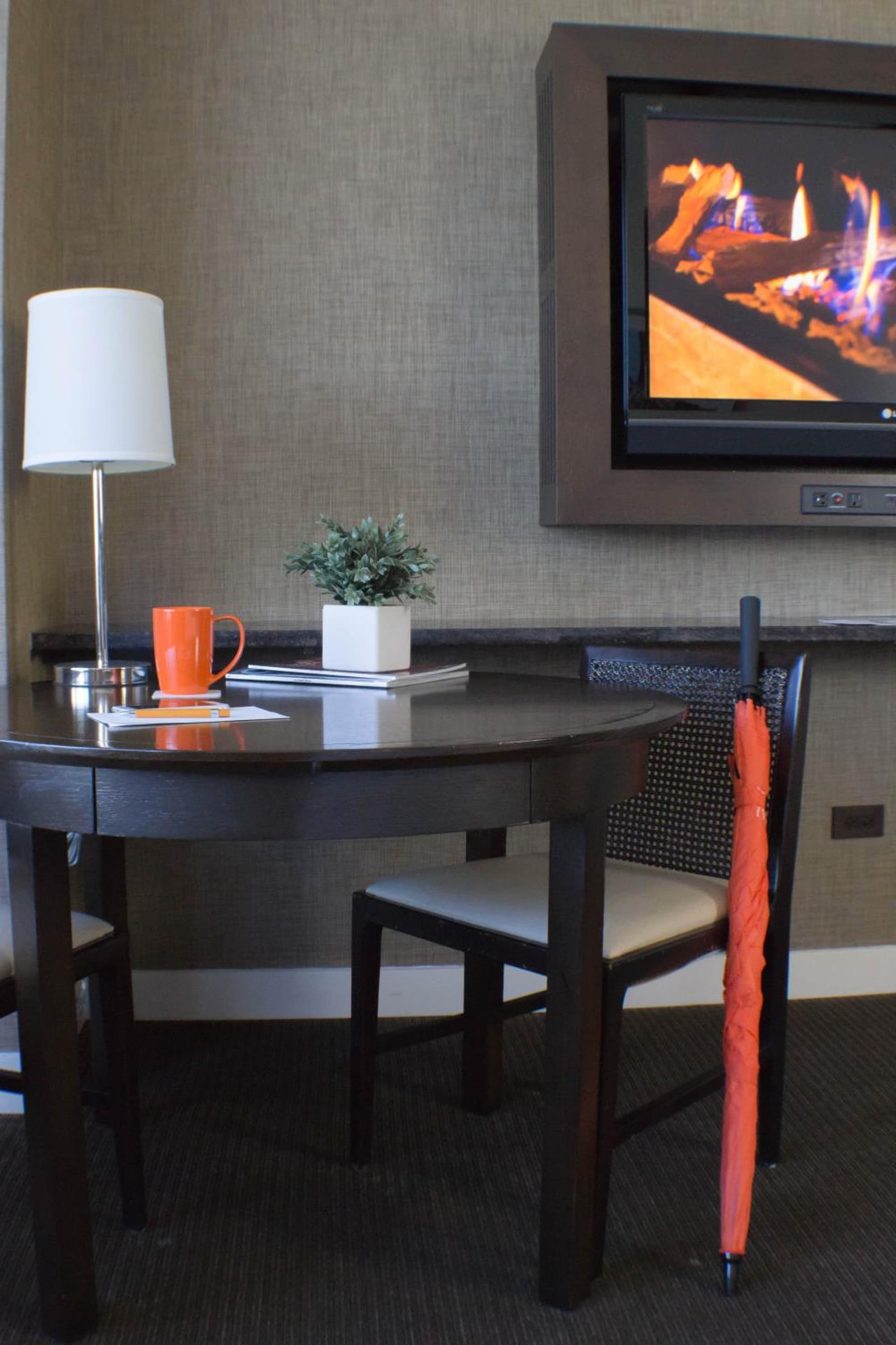 Hotel Arista gallery photo in Naperville, IL — image 4