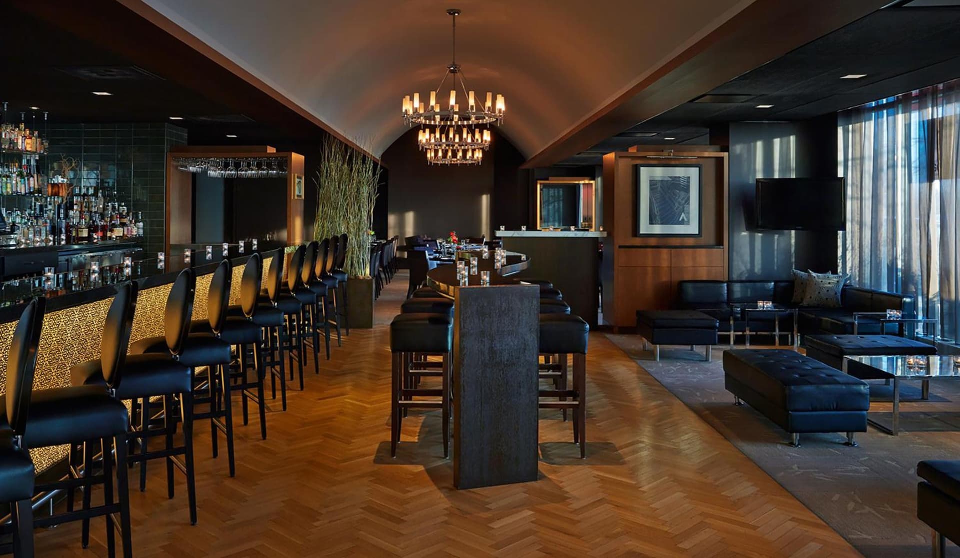 Hotel Arista interior in Naperville, IL — gallery photo 2
