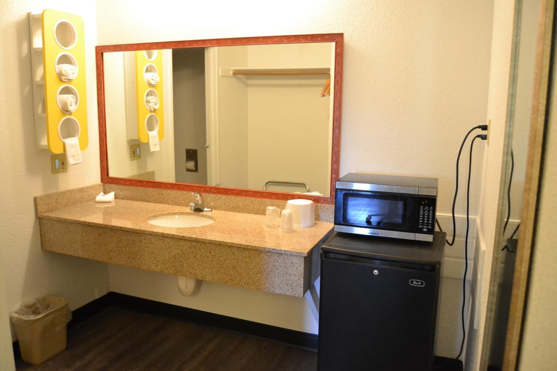Motel 6 Oakdale, Ca gallery photo in Oakdale, CA — image 33